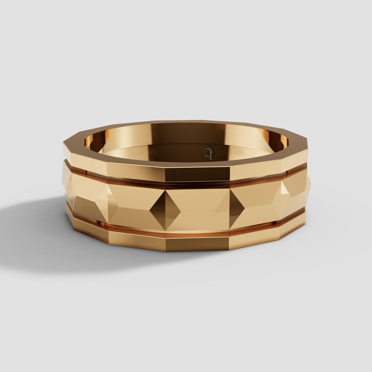 Arlo Faceted Band in Yellow Gold