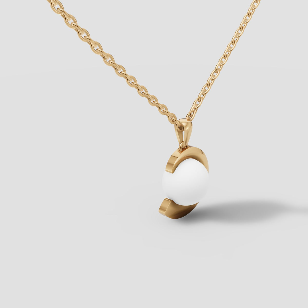 Crescent Pearl Pendant in Yellow Gold