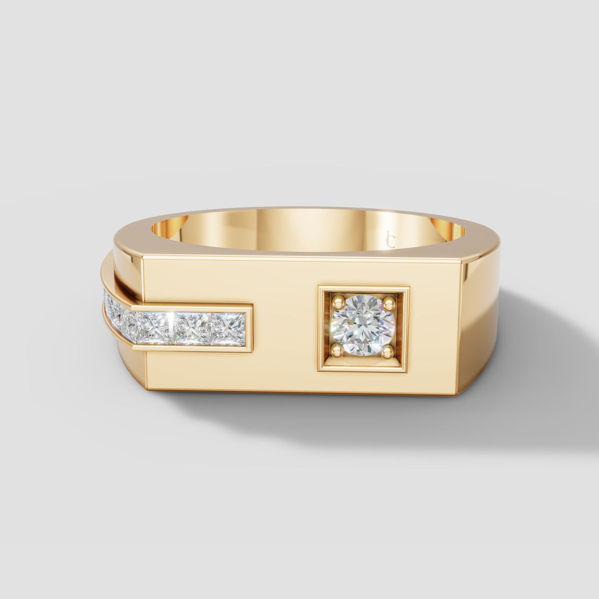 Cyrus Offset Signet in Yellow Gold