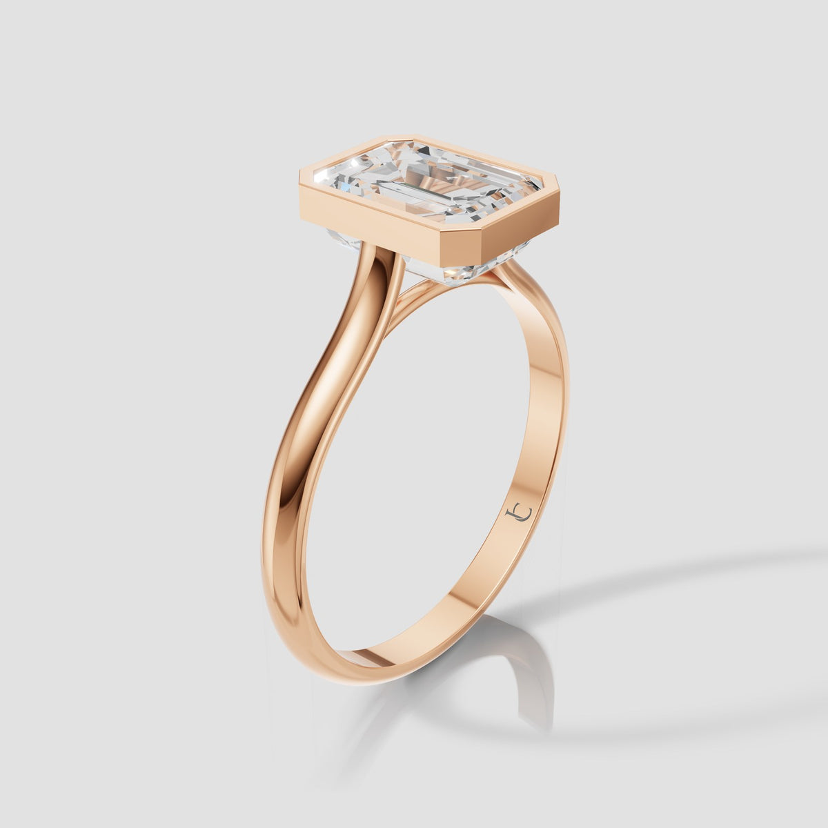 Edith Emerald Bezel in Rose Gold
