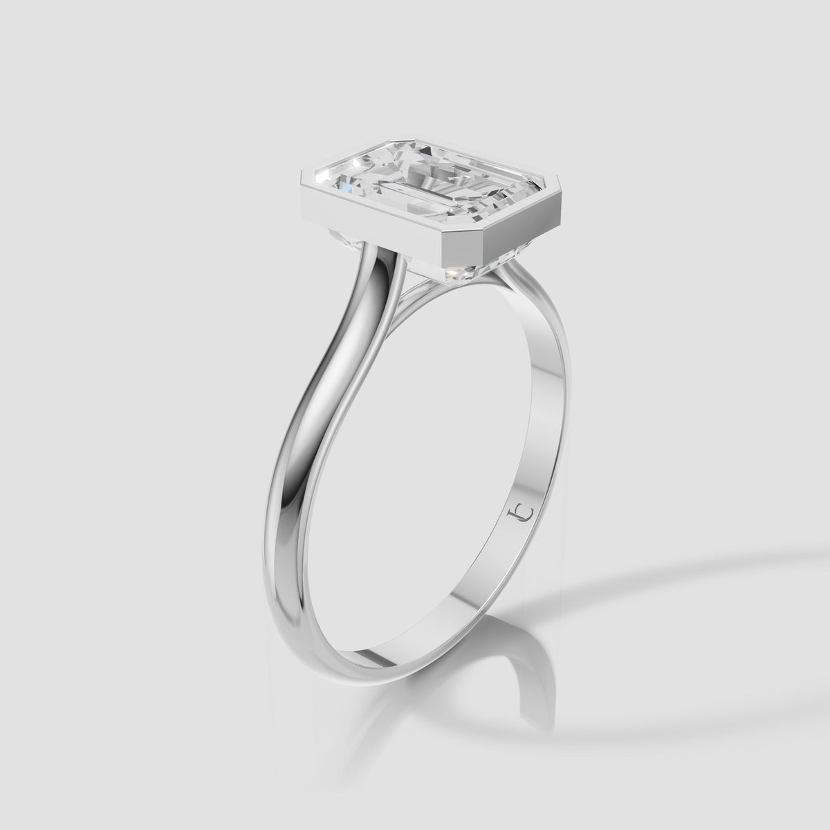 Edith Emerald Bezel in White Gold