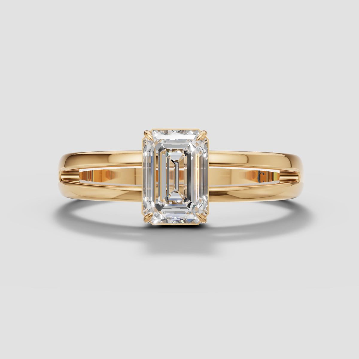 Greta Emerald Wide Band in Yellow Gold