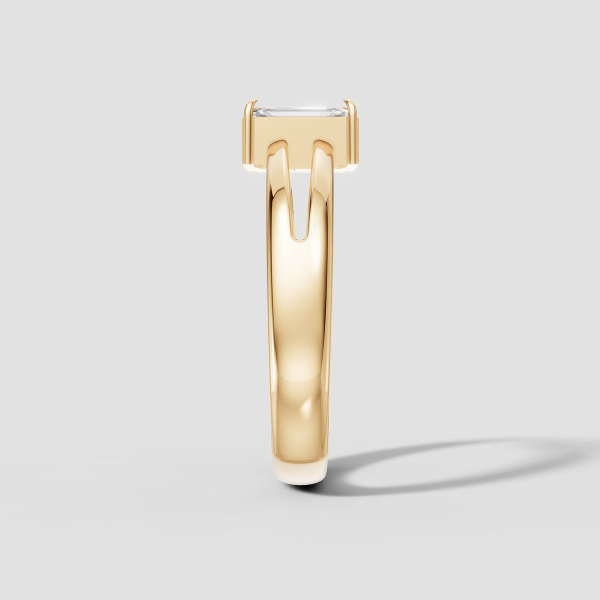 Greta Emerald Wide Band in Yellow Gold