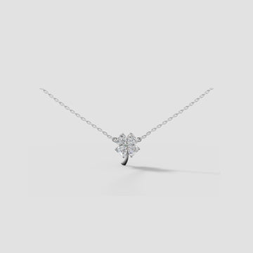 Lucky Clover Pendant in White Gold