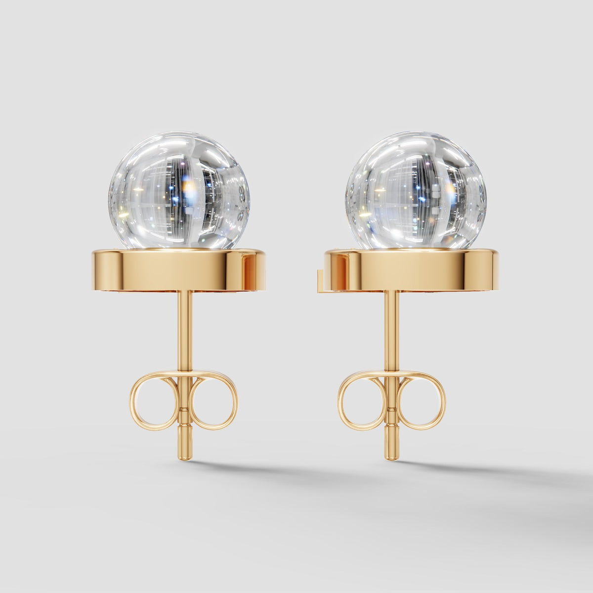 Perla Crossover Pearl Earrings in Yellow Gold