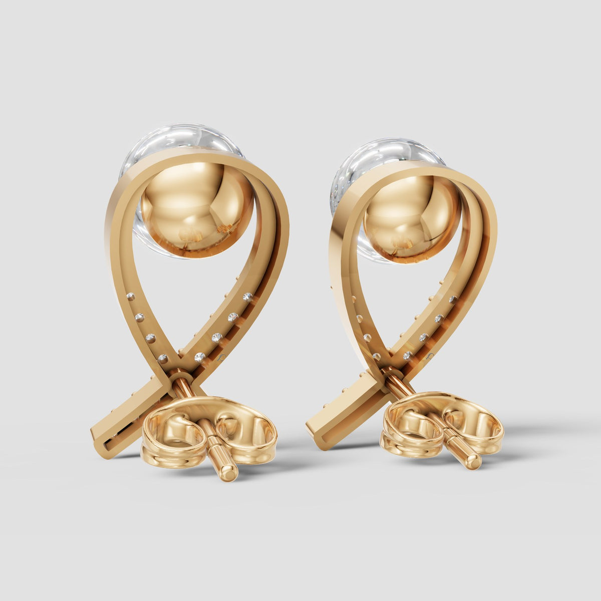 Perla Crossover Pearl Earrings in Yellow Gold