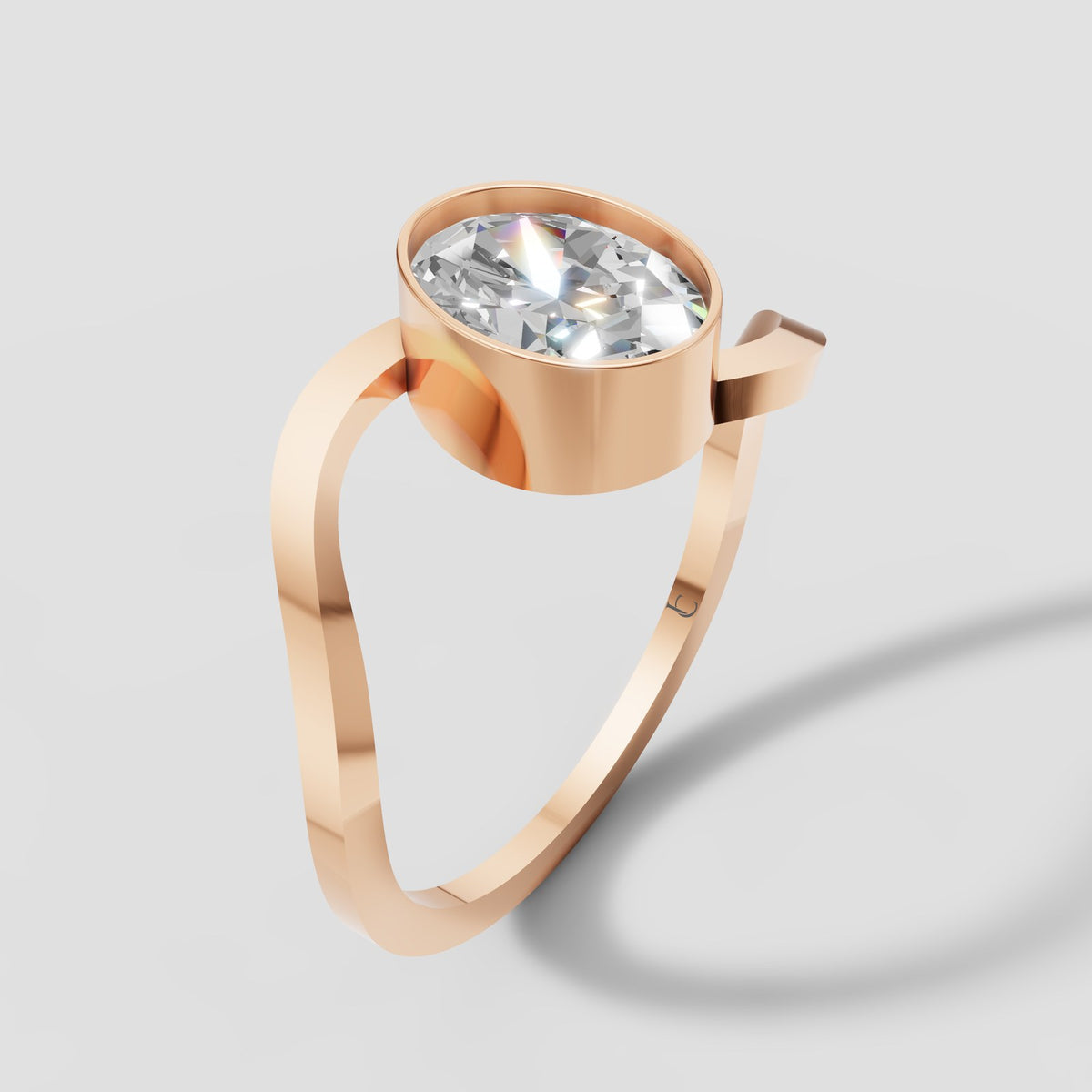 Saskia East West Oval in Rose Gold