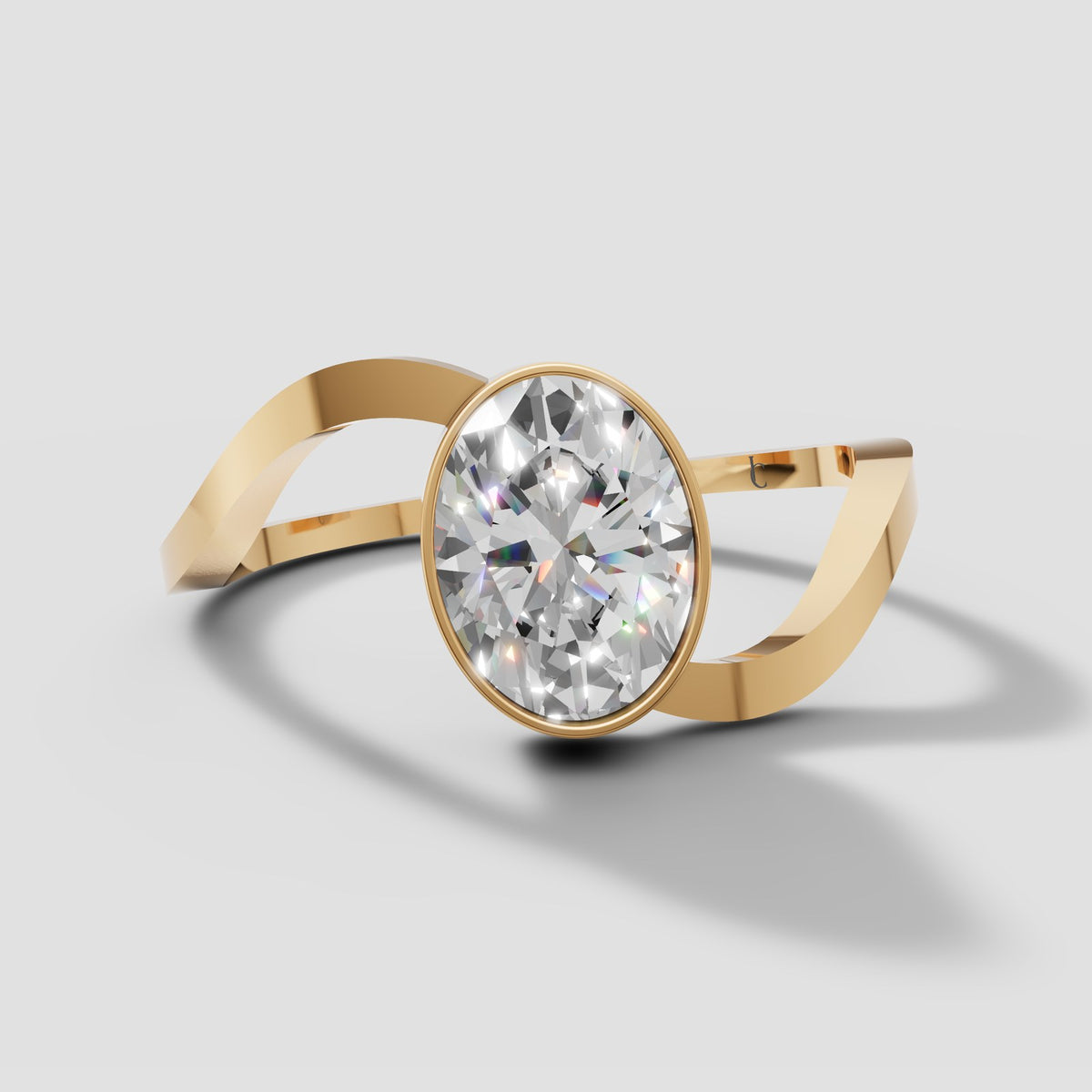 Saskia East West Oval in Yellow Gold
