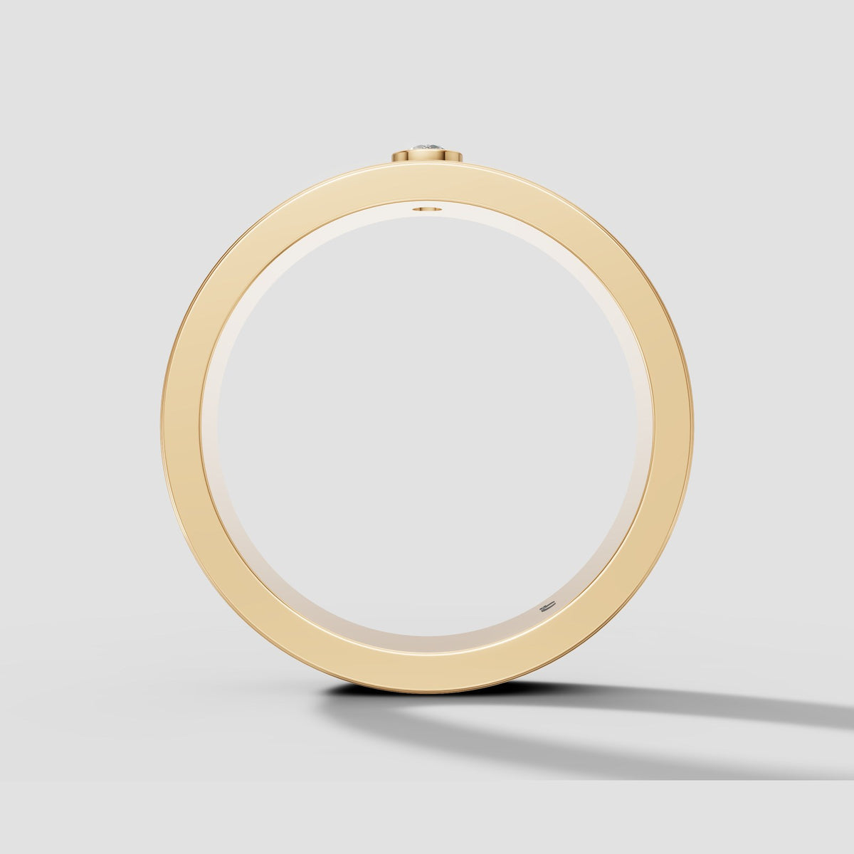 Silas Hammered Band in Yellow Gold