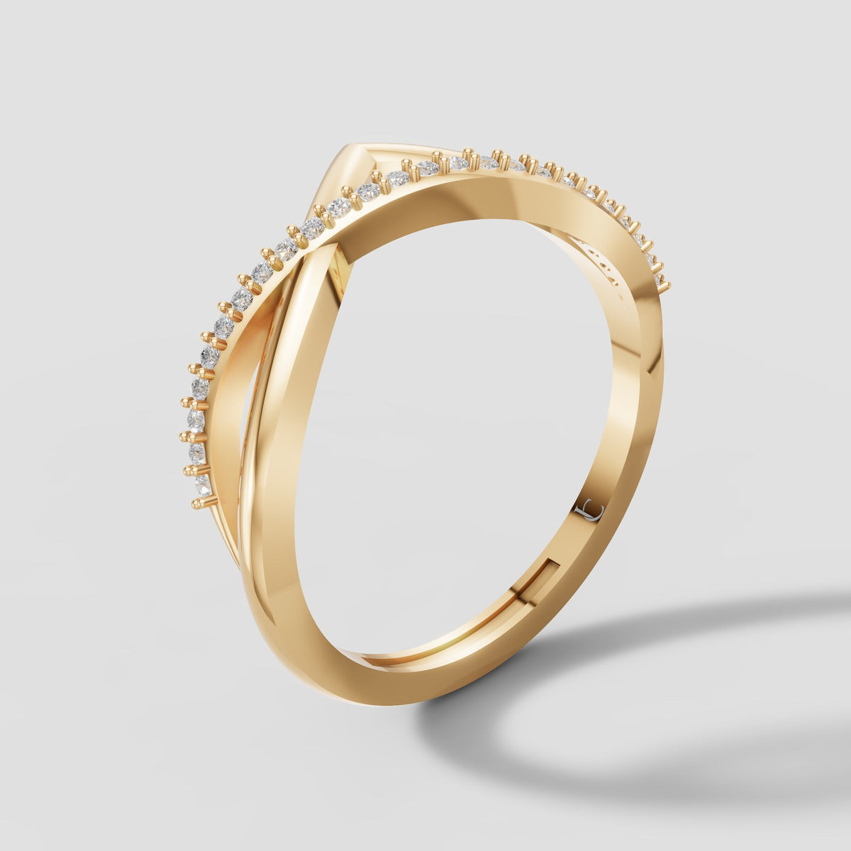 Vela Chevron Stacker in Yellow Gold