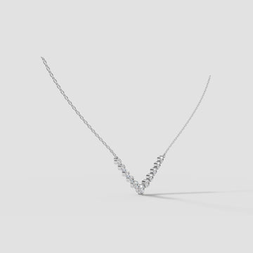 Vienne Graduated V Necklace in White Gold