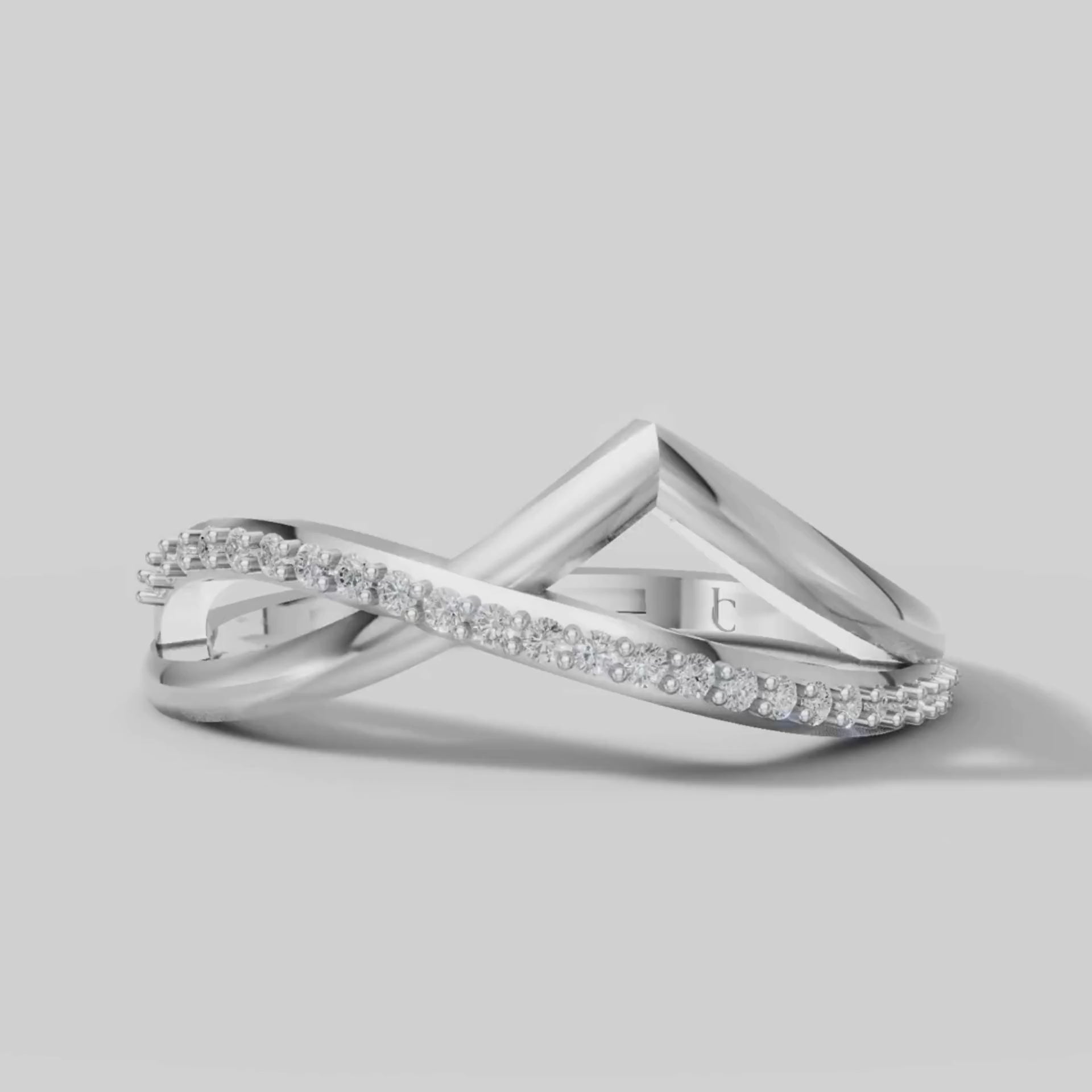 Vela Chevron Stacker in White Gold video